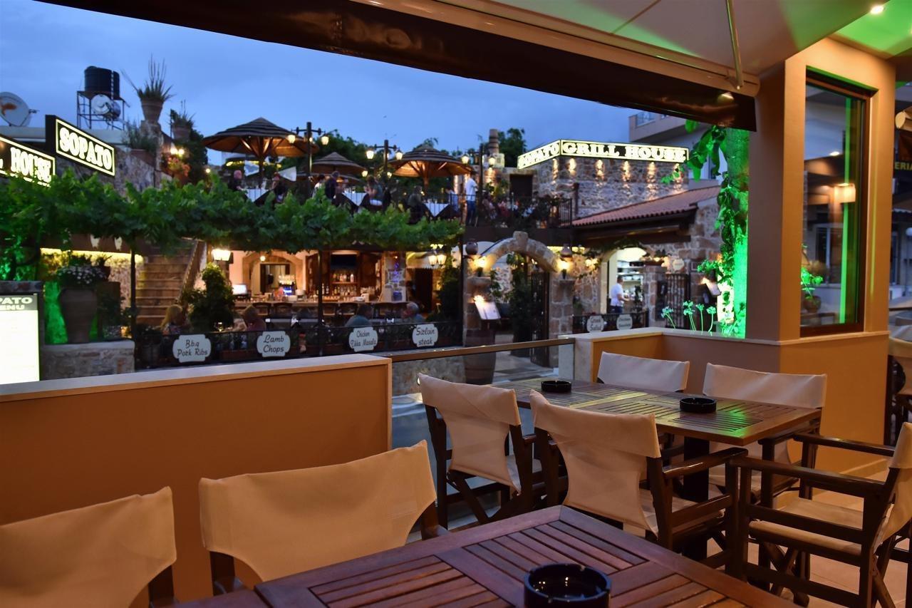 Hotel 24 Seven Boutique