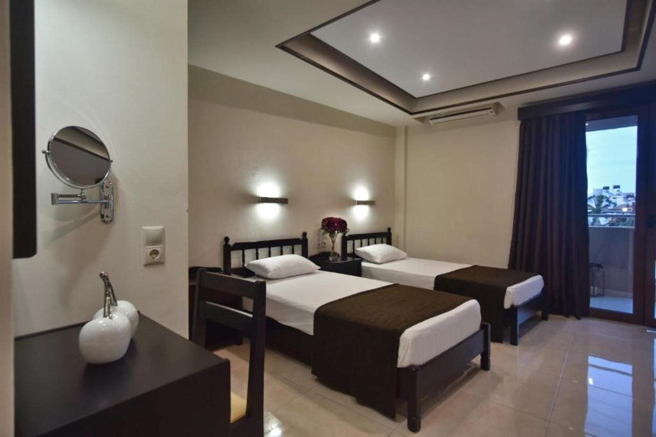 Hotel 24 Seven Boutique Malia